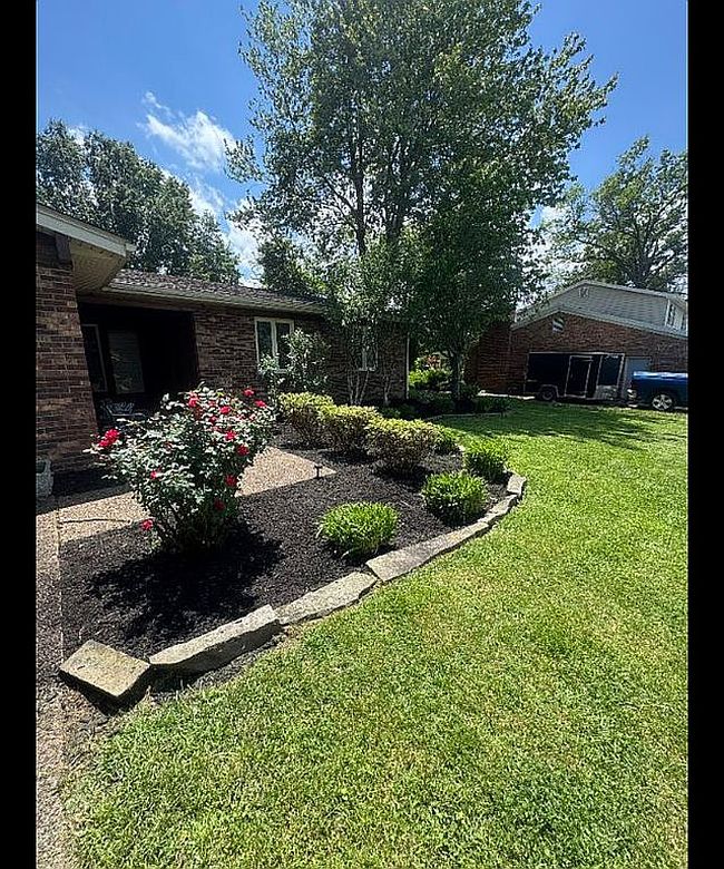 Additional photo 3 of property located at 7811 Ridgemont Dr