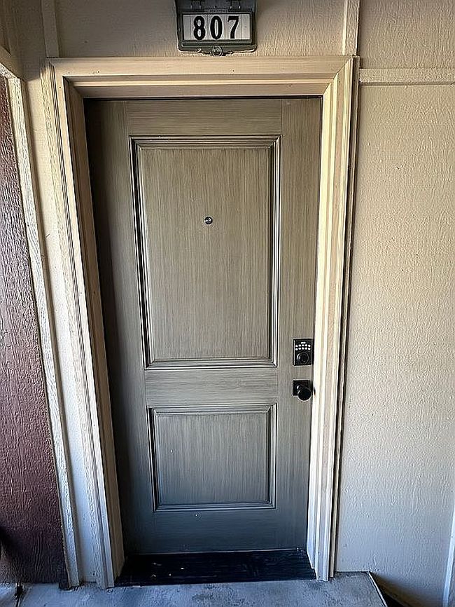 Image of 4344 E 67th St Unit 807
