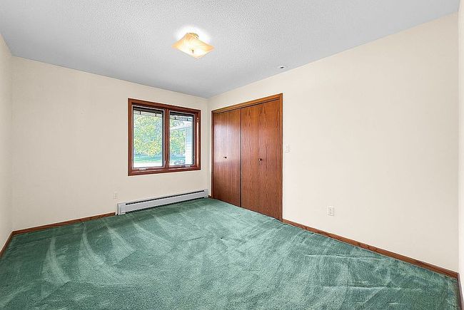 Photo of 7808 Sharon Dr, Urbandale, IA
