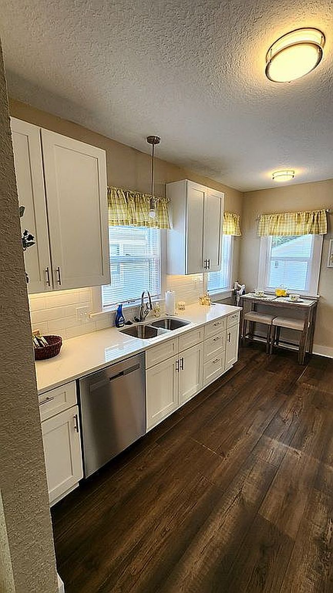Photo of 3228 Orchard St, Wichita, KS