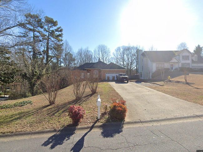 Photo of 2705 Stratfield Dr, Cumming, GA