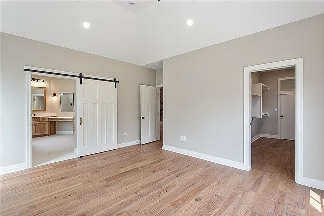 Image of 1613 W Rockhill Pl