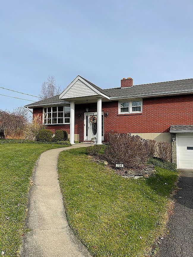 Image of 700 Walker Rd