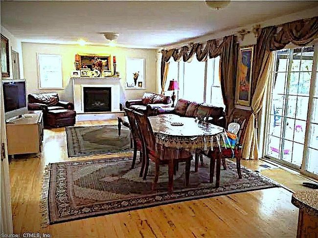 Photo of 215 Moss Farms Rd, Cheshire, CT
