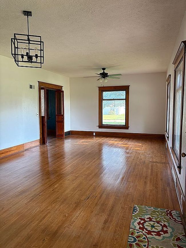 Photo of 483 N 10th St, David City, NE