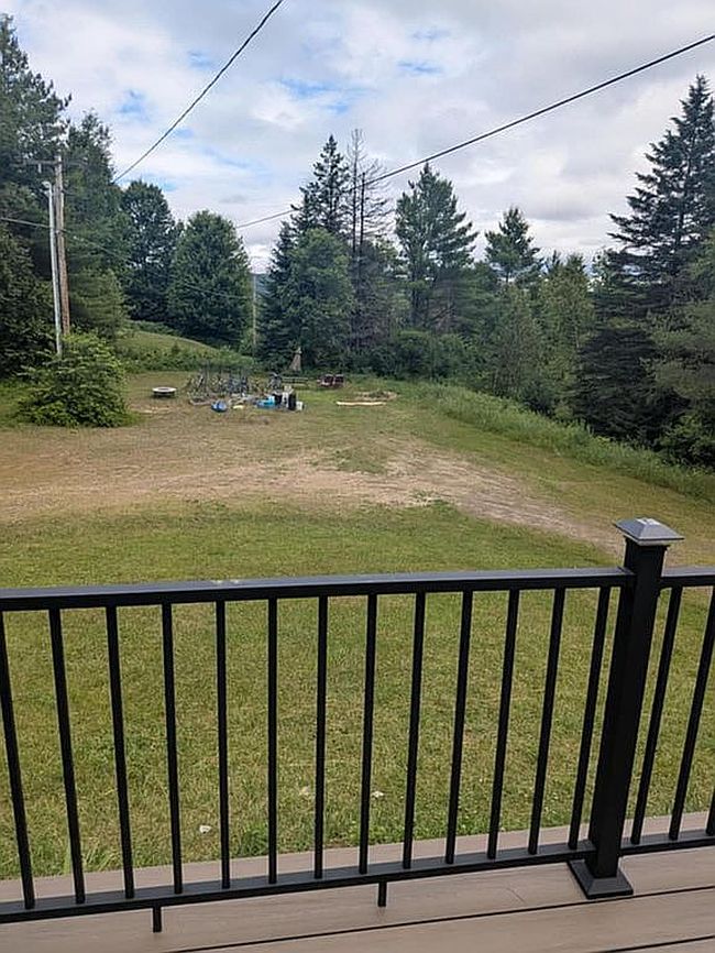 Photo of 80 Hiram Ln, Lyndonville, VT