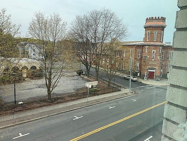 Image of 458 Broadway