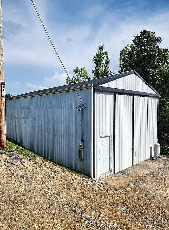 Additional photo 2 of property located at 115 Granny Davis Way