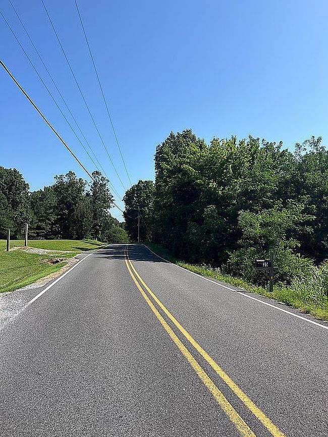 Dusty Trail Rd, Benton, KY