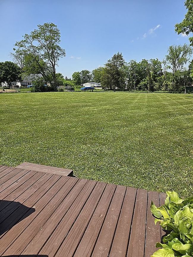 Photo of 16106 Whitehead Dr, Linden, MI