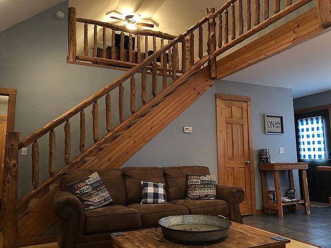 Photo of 807 E Surf St, Stockton, MO