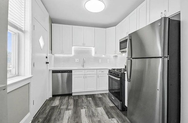 Photo of 1703 W Wallen Ave Apt 3C, Chicago, IL