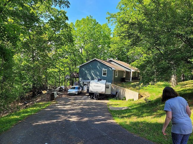 Image of 2555 Holly Ave