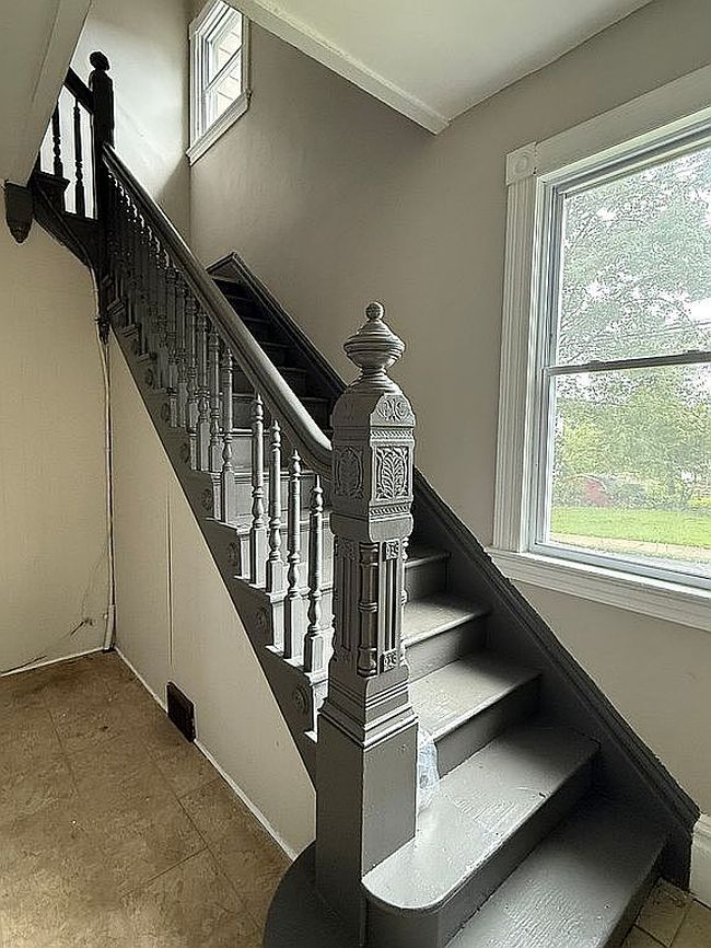Photo of 1323 Vance Ave, Coraopolis, PA