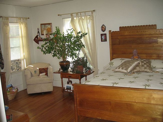 Image of 418 Crossett St