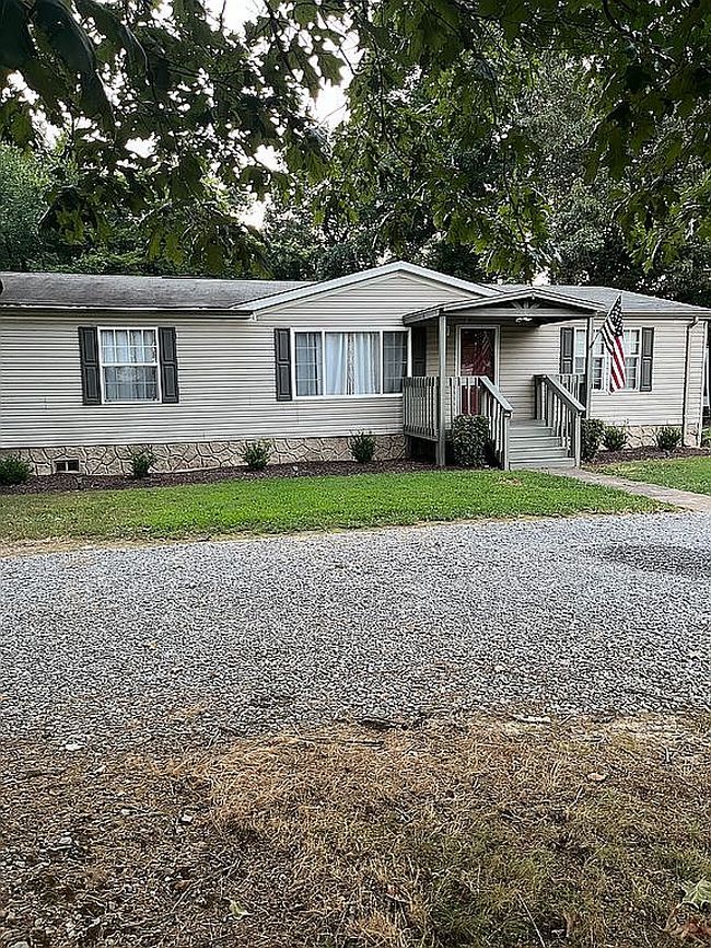 Photo of 1502 Spence Chapel Rd