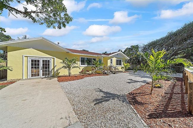 Photo of 217 S Orlando Ave, Cocoa Beach, FL