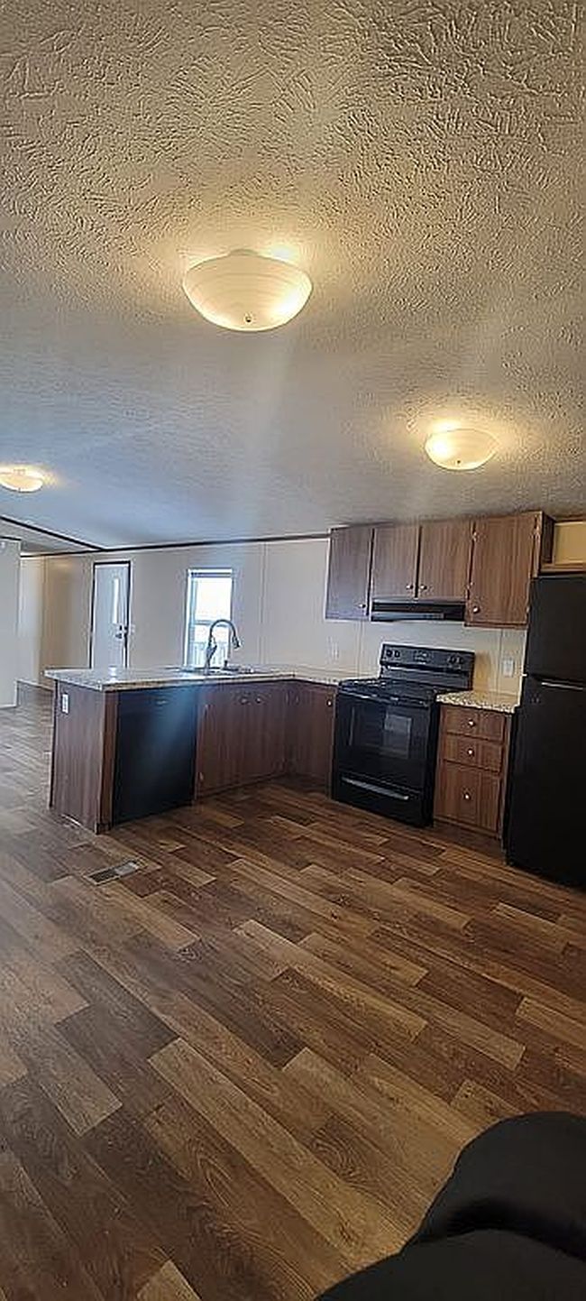 Image of 521 Park St #44