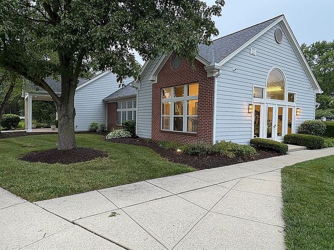Photo of 8112 Glenwillow Ln Unit 104, Indianapolis, IN