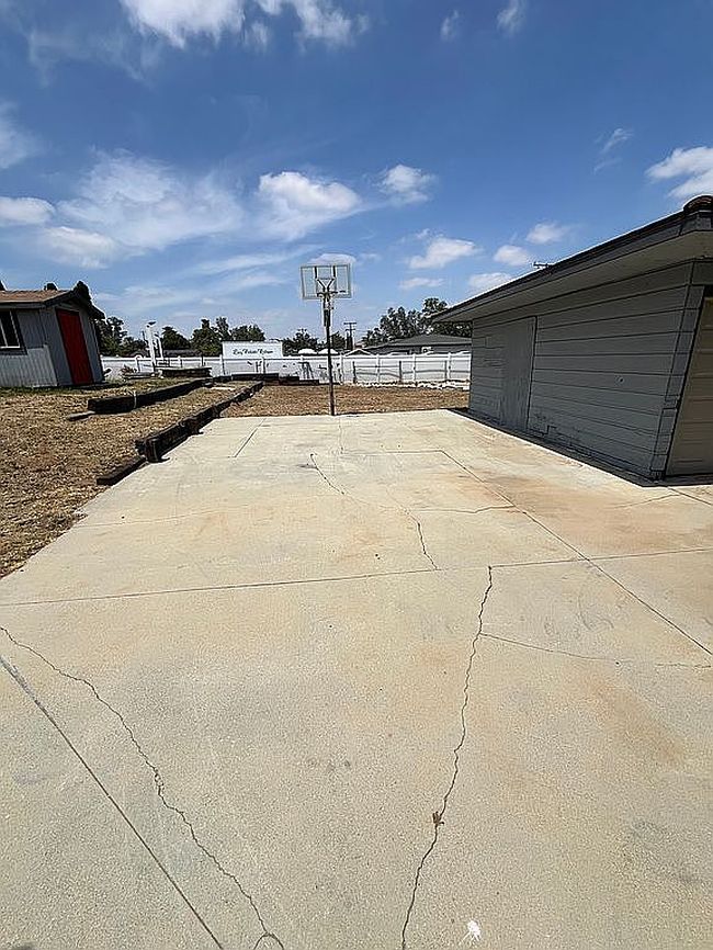 Photo of 9600 51st St, Riverside, CA