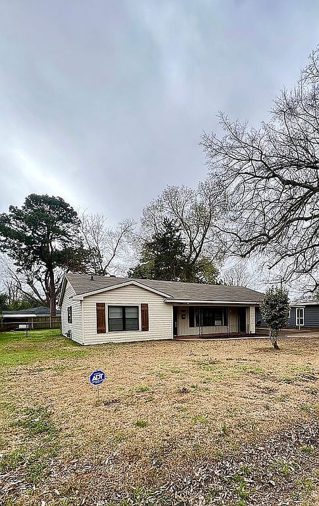 Image of 105 Magnolia Dr