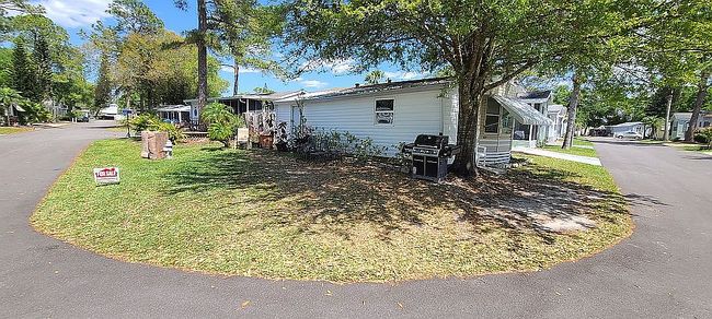 Photo of 827 Peacock Ln