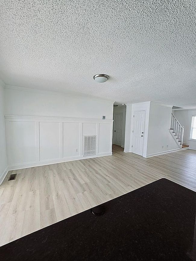 Image of 3773 Plantation Ln
