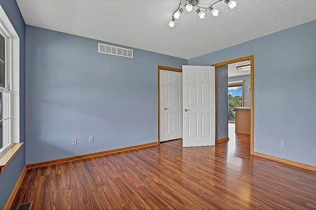 Photo of 57 Bluebonnett Dr, Heath, OH