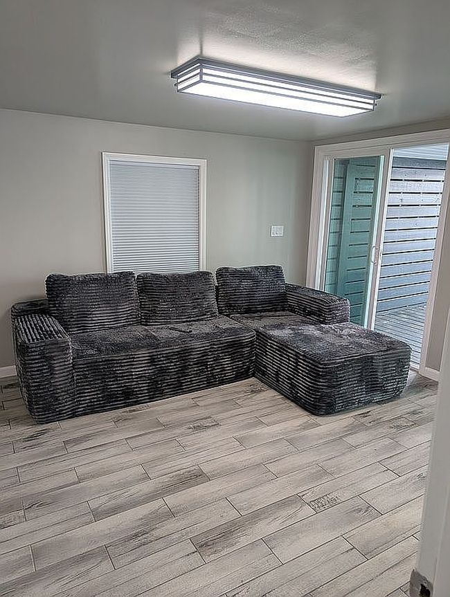 Image of 86 Addison Way