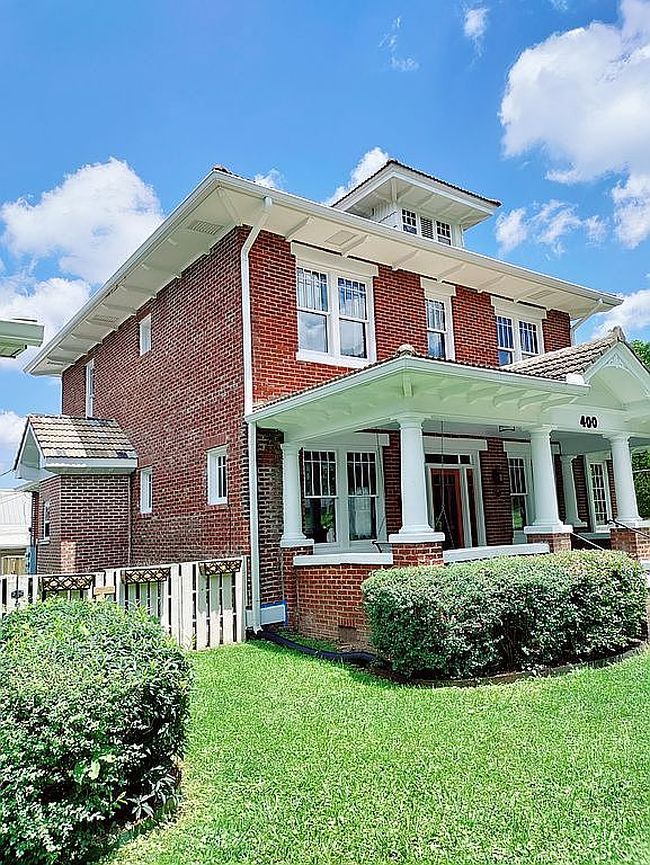Photo of 400 W Pine St, Johnson City, TN
