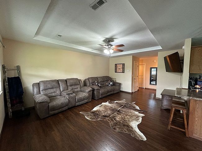 Image of 710 N Main Ave