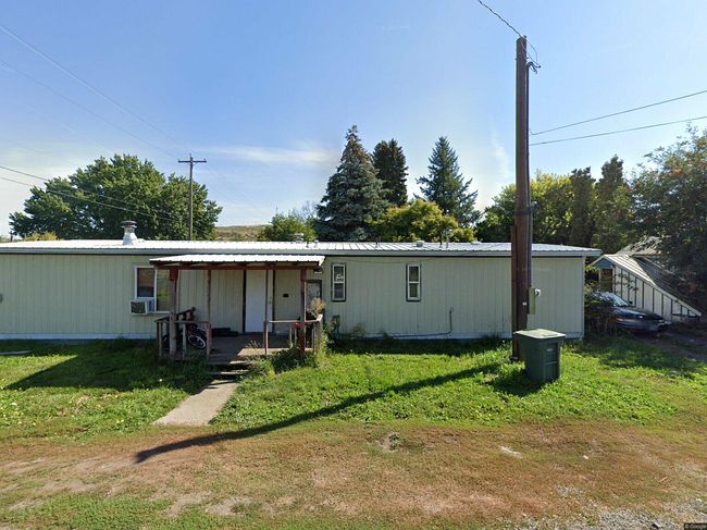 195 N 7th Ave, Elgin, OR