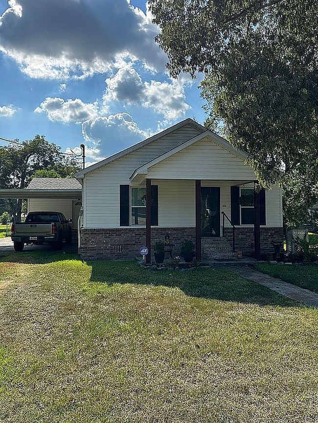 Photo of 403 S Boone St