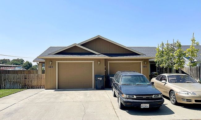 Photo of 642-640 Sw Bade Ave, College Place, WA