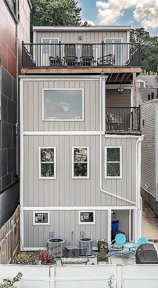 Image of 2611 Stella St