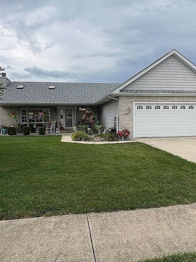 Photo of 234 Highpoint Cir S, Bourbonnais, IL