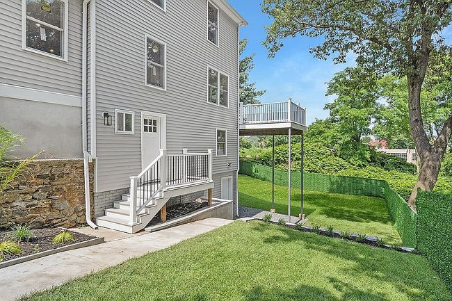 Photo of 3 Sylvan Pl, New Rochelle, NY