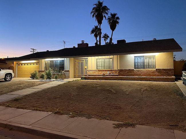 Photo of 1727 Cherokee Ln, Las Vegas, NV