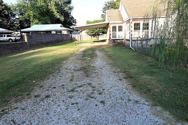 Photo of 325 W Church St, Salem, AR