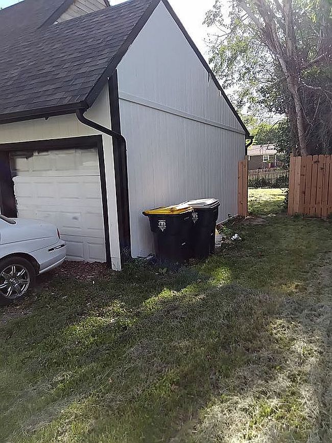 Image of 8606 Corrington Ave
