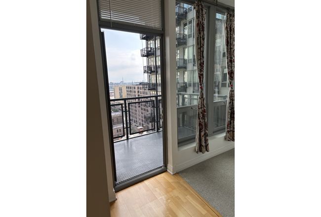 Additional photo 2 of property located at 565 W Quincy St