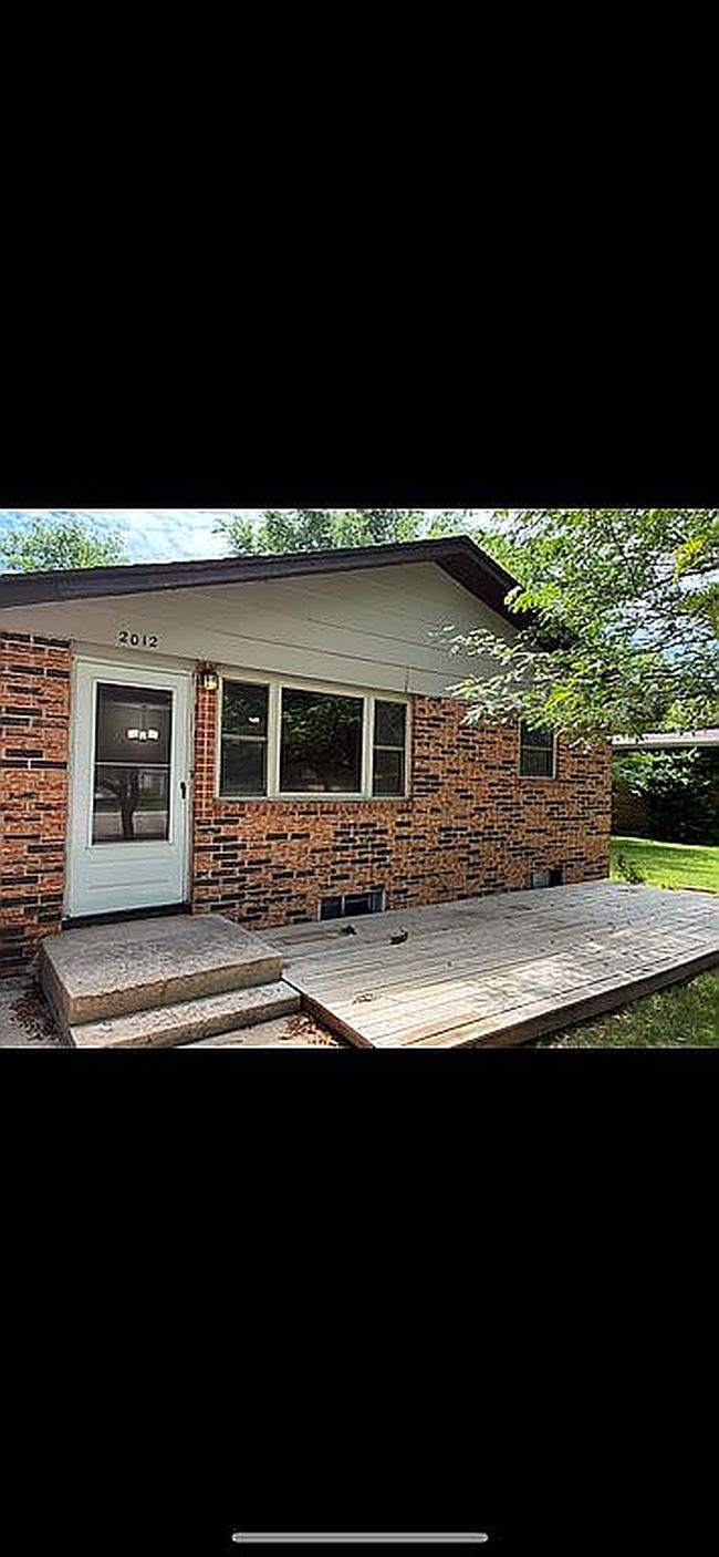 Photo of 2012 Apache Dr, Garden City, KS