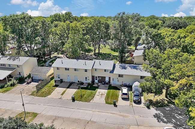 Photo of 705 Meadow Pl