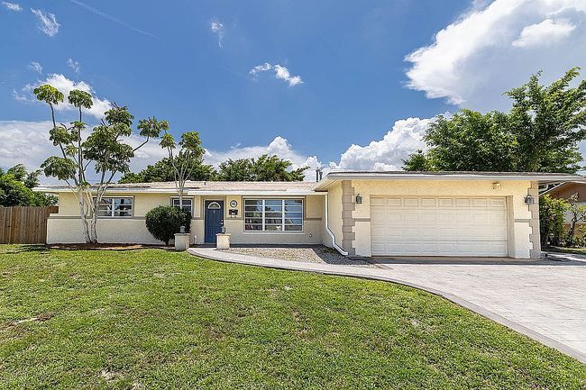Photo of 1750 Nw 85th Ave, Pembroke Pines, FL
