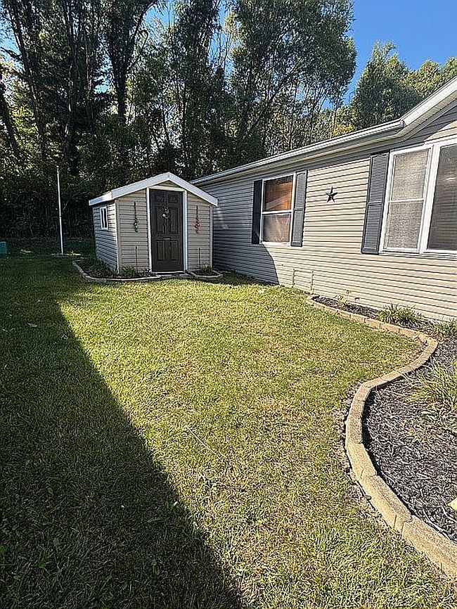 Image of 199 Suffield Dr