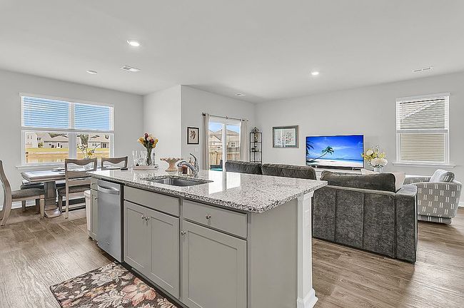 Photo of 134 Ivory Shadow Rd, Summerville, SC