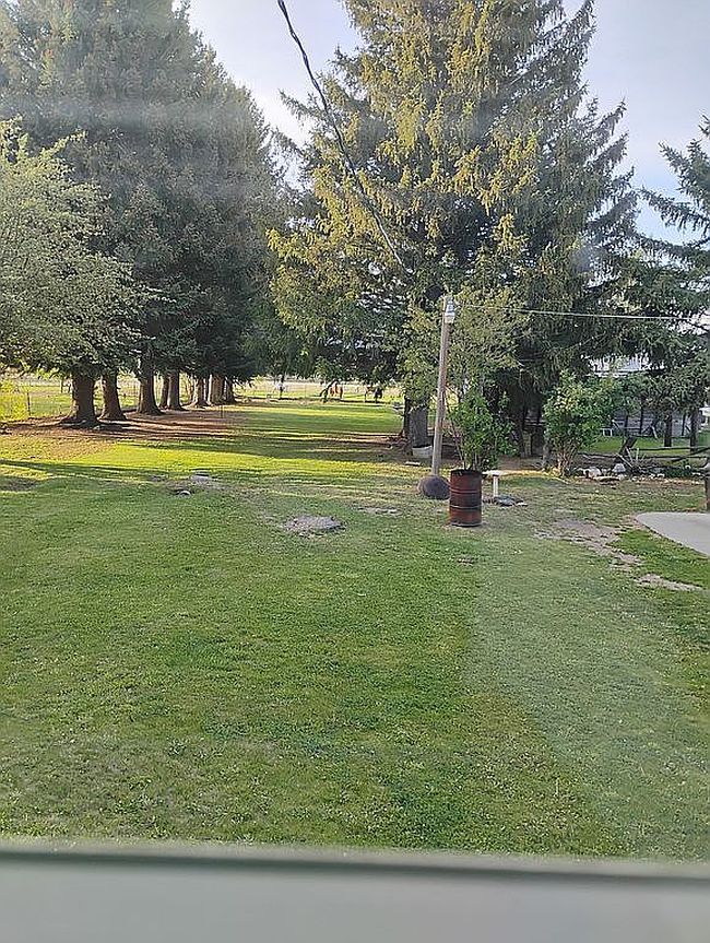 Image of 1335 Riverton Rd