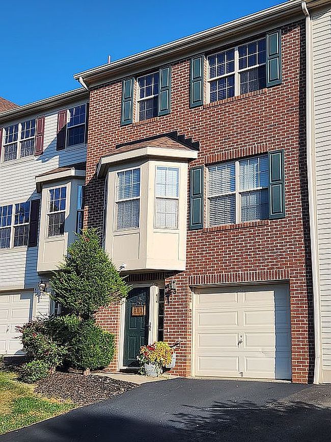 Photo of 441 Georgetown Ct