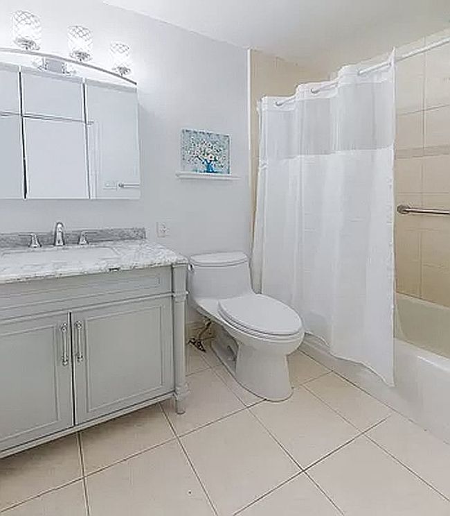 Photo of 303 E 57th St Apt 22E, New York, NY
