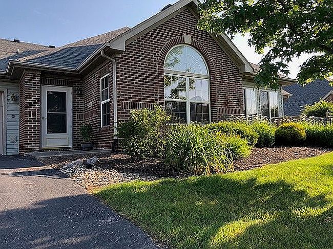 Photo of 4232 Forest Creek Pkwy, Fort Wayne, IN